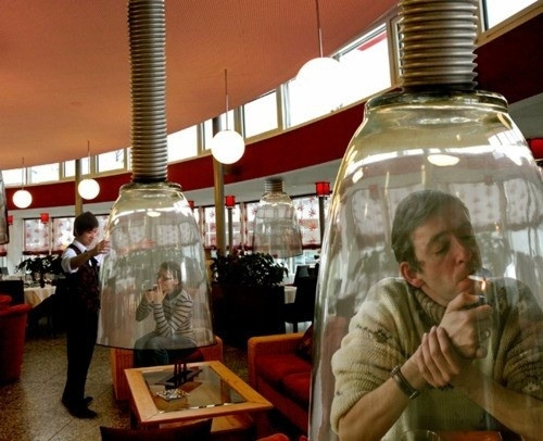 유럽의흡연실.jpg : 유럽의 흡연실